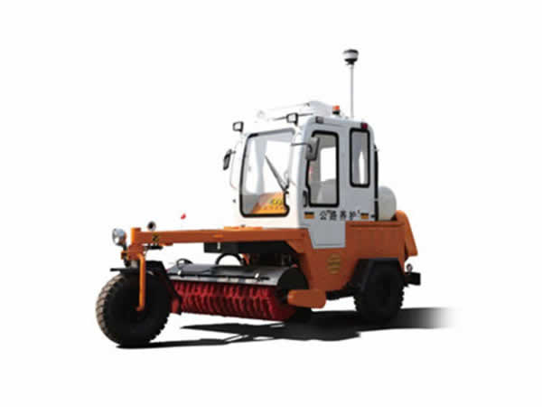  Щеточная машина для очистки дорог GYQS1500E 